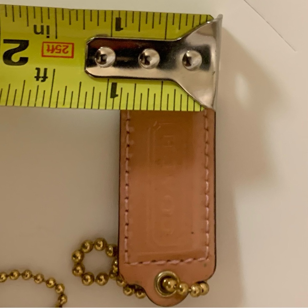 COACH TAN PINK LEATHER KEY FOB BAG CHARM KEYCHAIN HANGTAG 2” x1” medium VINTAGE - Picture 8 of 10